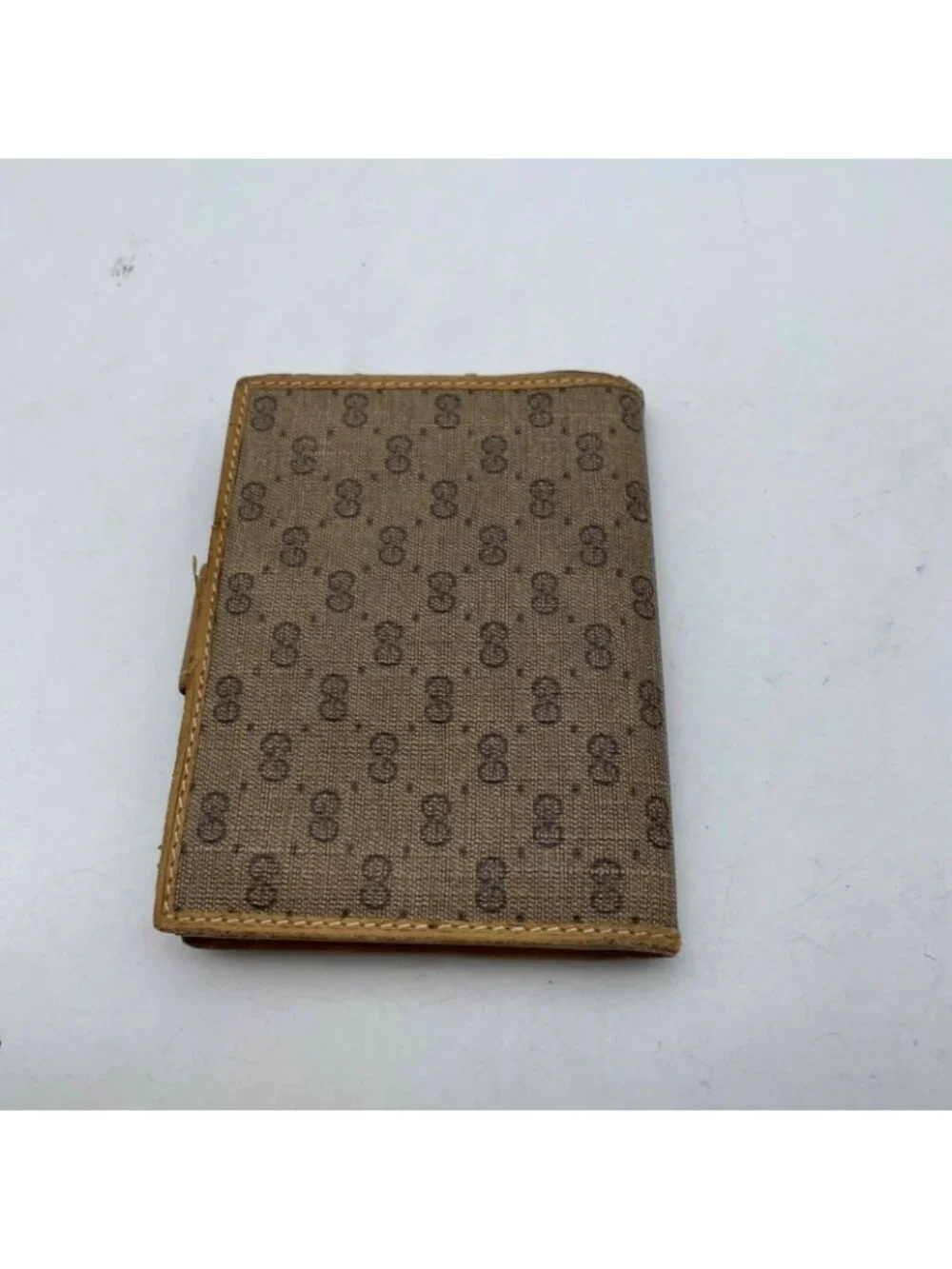 Gucci Micro GG Pattern Card Holder Pass Case Brown